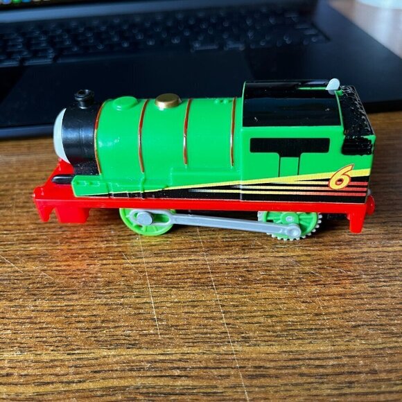 Thomas & Friends Percy 2009 Trackmaster Motorized Train Engine Mattel - Picture 3 of 6